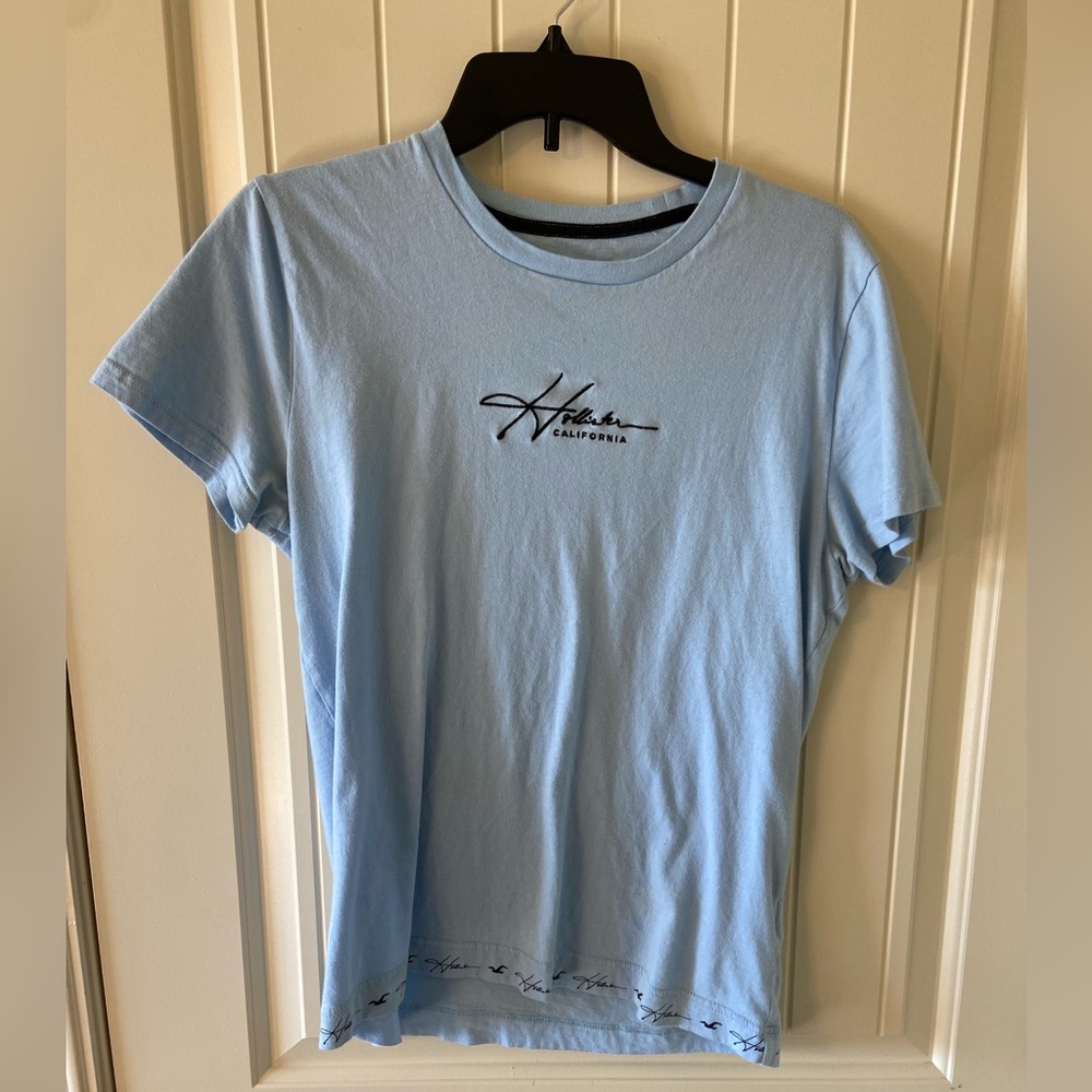 Hollister t shirt